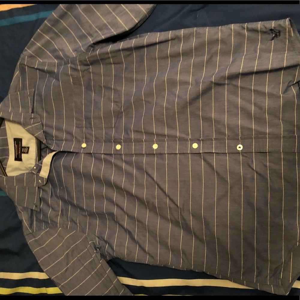 American eagle button up